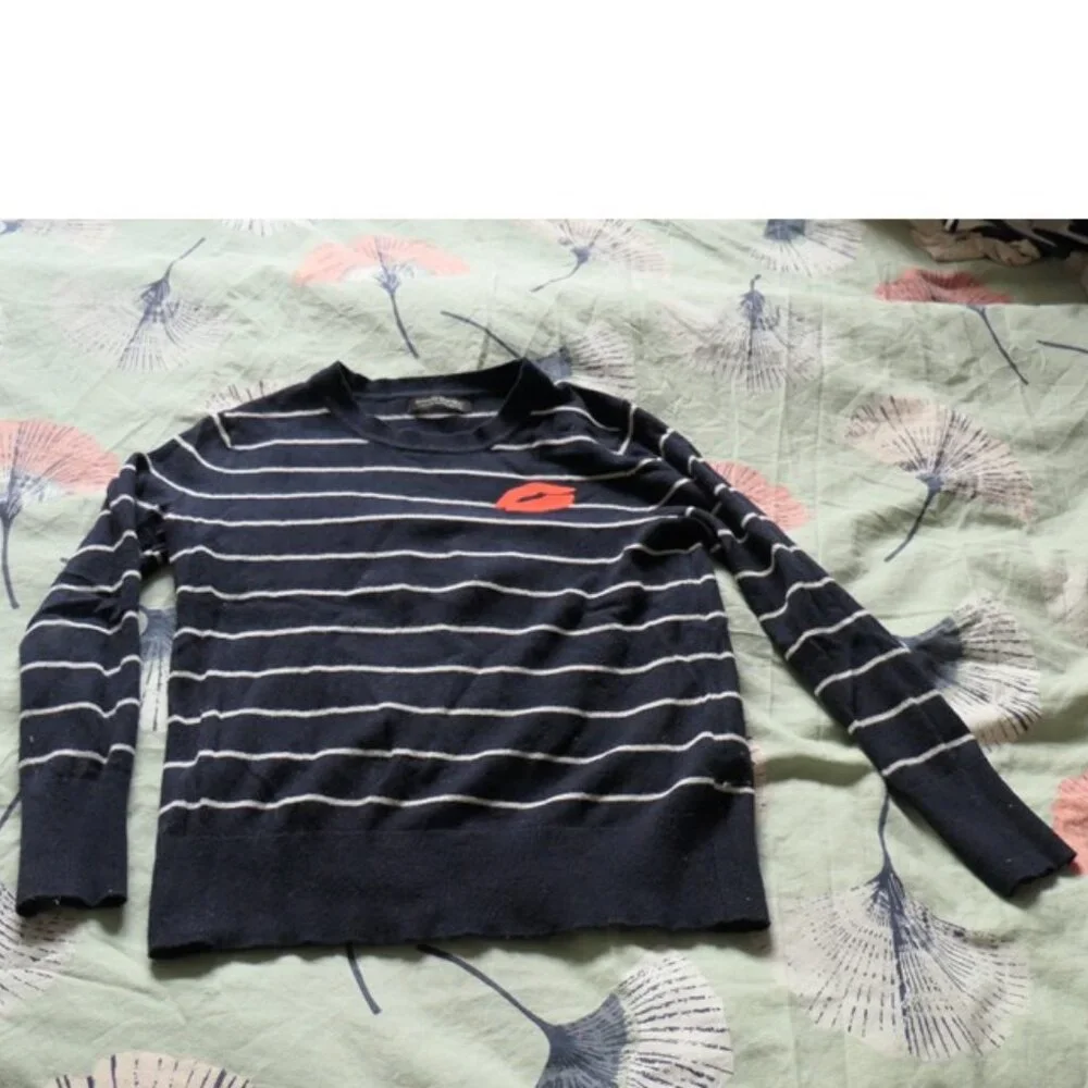 Banana Republic Sweater Lips Embroidery Women Navy stripes XS petite nautical - Picture 1 of 9